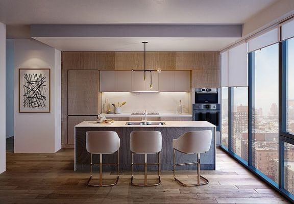4th image of 5 Court Sq APT 2E
