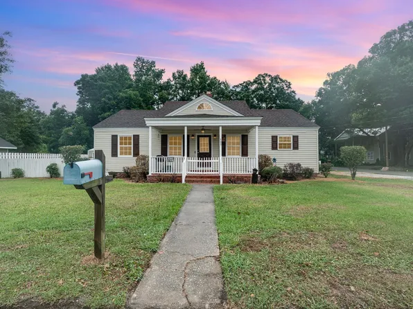 900 12th Ave., Conway, SC 29526