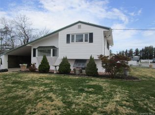 116 Holly Rd, Centereach, NY 11720
