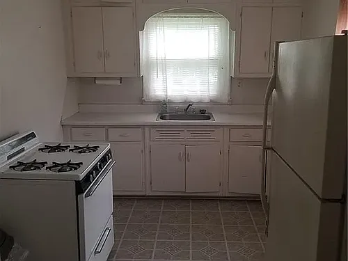 302 N Center St #1/2 Photo 1