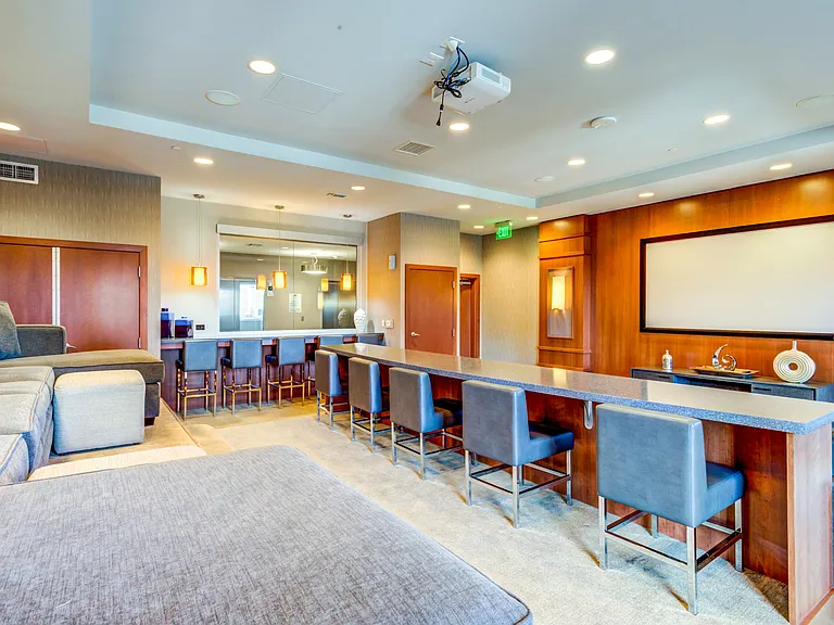 M5250 Media Room