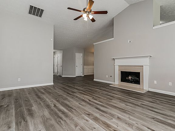 5th image of 1016 Harbor View Ln