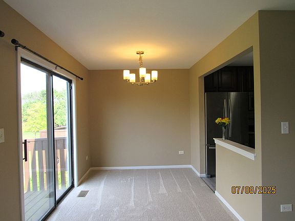 3rd image of 950 Cumberland Ct #B2
