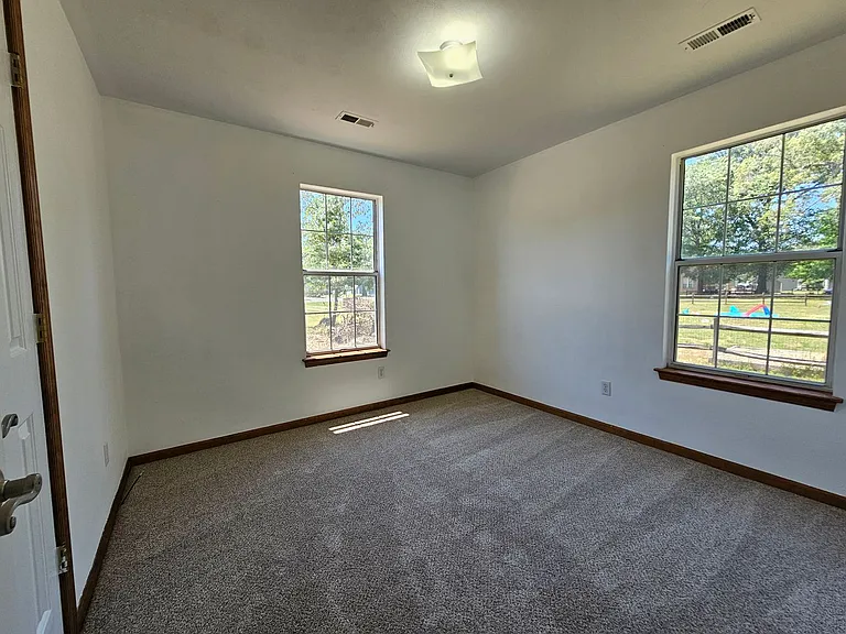 2164 Shipyard Rd — Photo 18