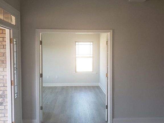5th image of 104 Orpington Lndg Lot 90