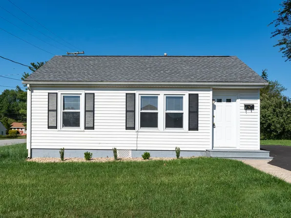 144 River Rd, Waynesboro, VA 22980