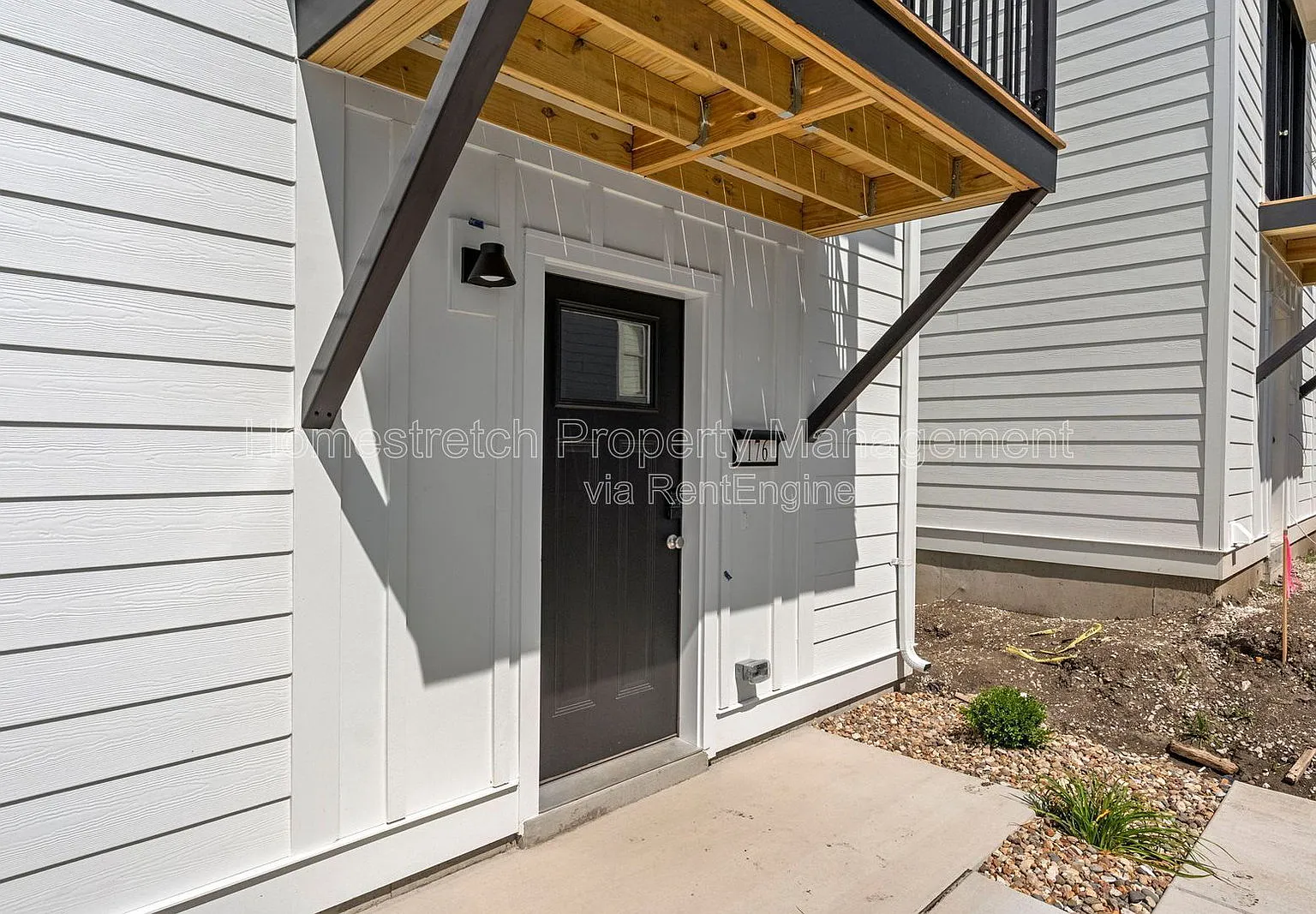 2 bed, 2.0 bath, 1080 sqft, $1,995 — Photo 1