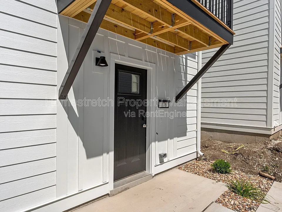 176 Canal Cottage Aly