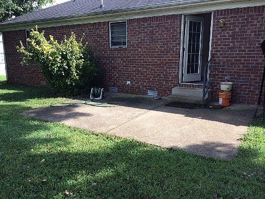 2nd image of 1035 Compton Rd