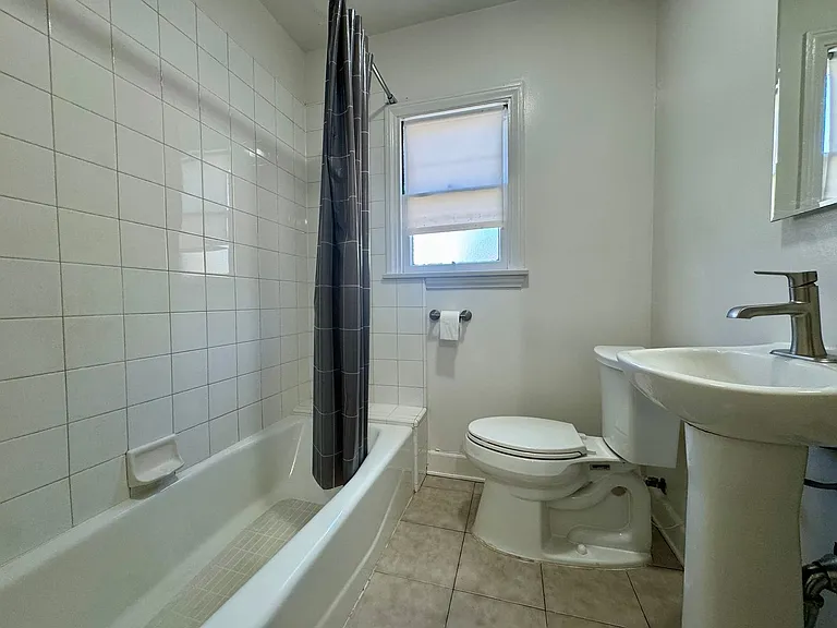 697-701 Mira Monte Pl — Photo 5