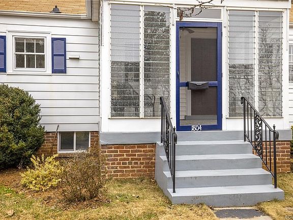 4th image of 1804 W 43rd St