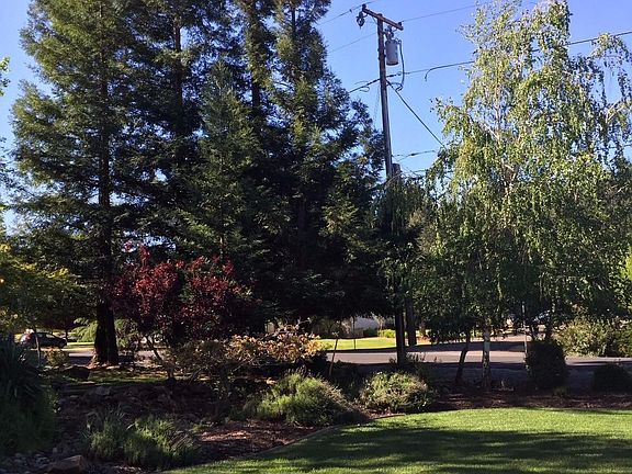 5th image of 24500 Camelia Way