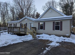 106 Cheryl Ln, Milford, PA 18337