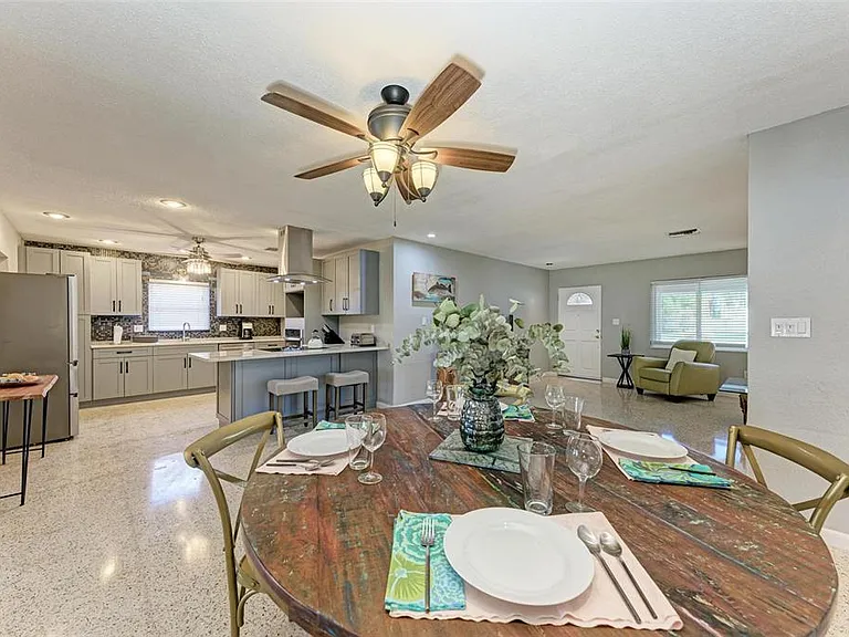 6000 Bayou Grande Blvd NE — Photo 13