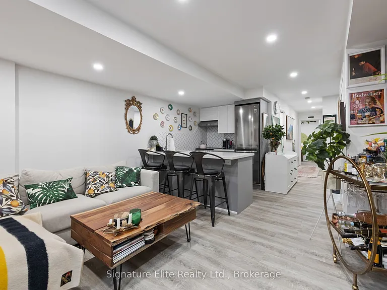 157 Dovercourt Rd #BASEMENT — Photo 1