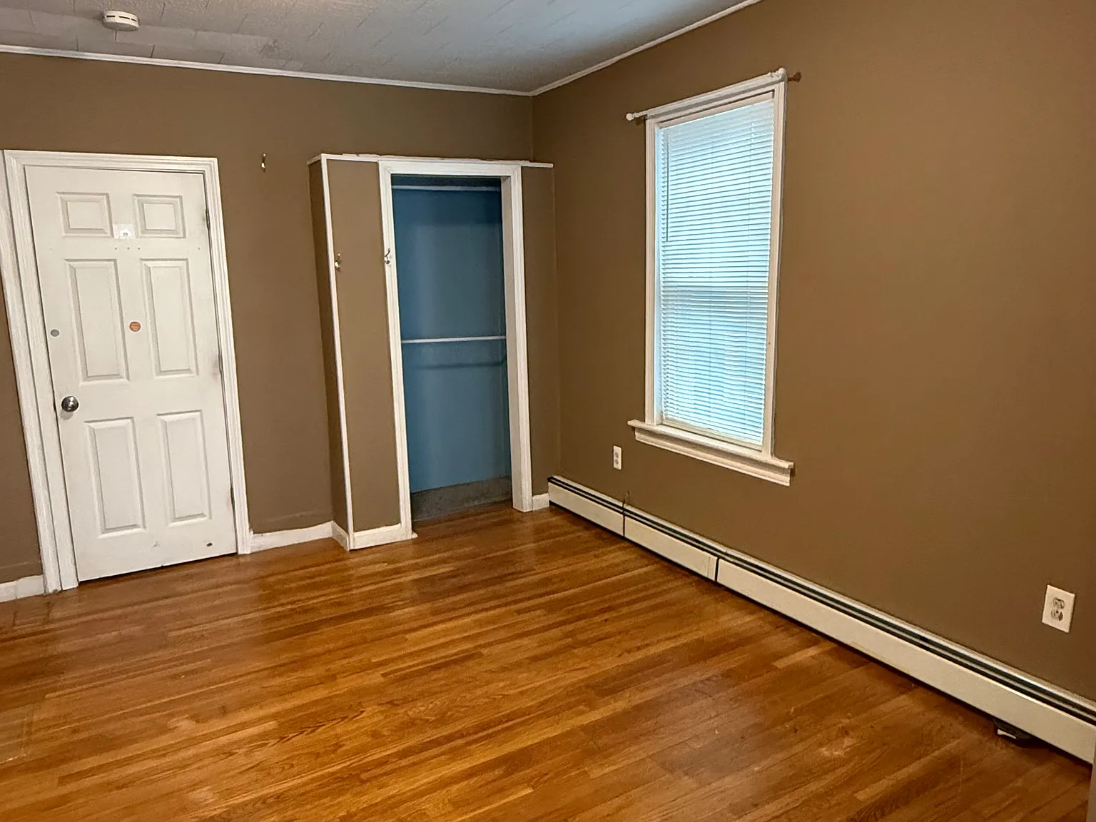 3 bed, 1553 sqft, $2,600 — Photo 3