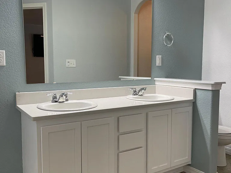 6521 Donahue Dr — Photo 11