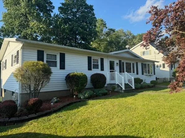 119 Eastwood Ave, Auburn, NY 13021