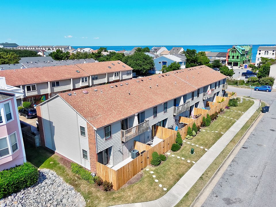 1st image of 2300 Breakers Ct