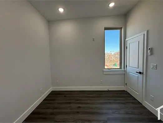 1515 W Dauphin St #12 — Photo 6