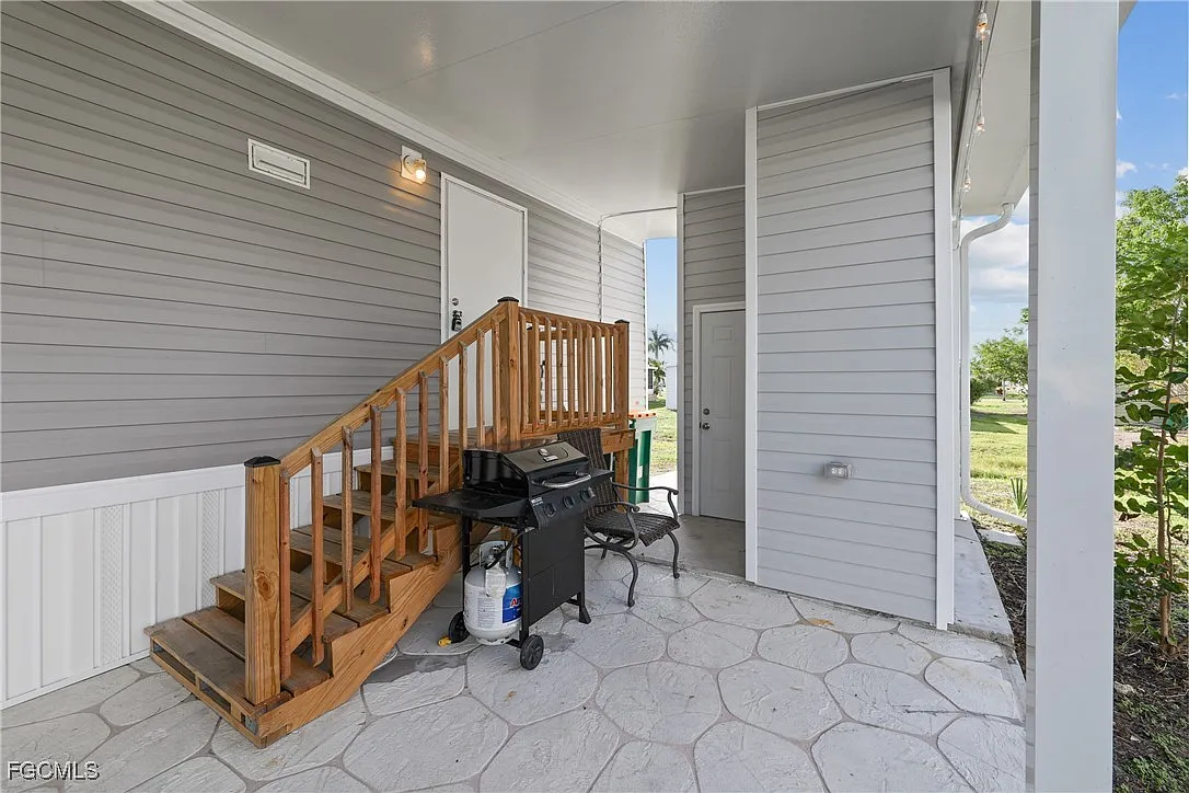 2 bed, 2.0 bath, 1080 sqft, $2,200 — Photo 3