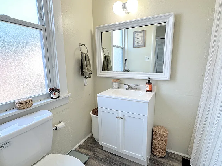 925 Baldwin St #1 — Photo 12