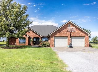 9803 N 2430th Rd, Weatherford, OK 73096