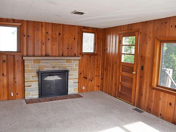 2nd image of 234 Chagrin Blvd