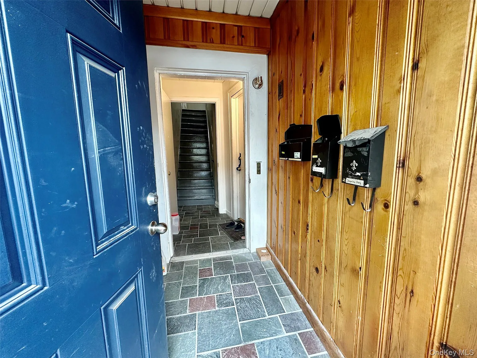 3 bed, 1.5 bath, 1100 sqft, $3,250 — Photo 2
