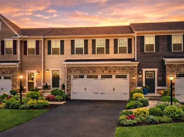 209 Sierra Dr, Canonsburg, PA 15317