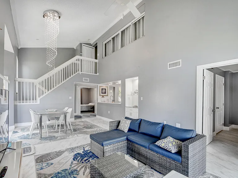 9204 Glenmoor Dr — Photo 13