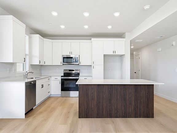 4th image of 717 W Coho Ln S #203-2F