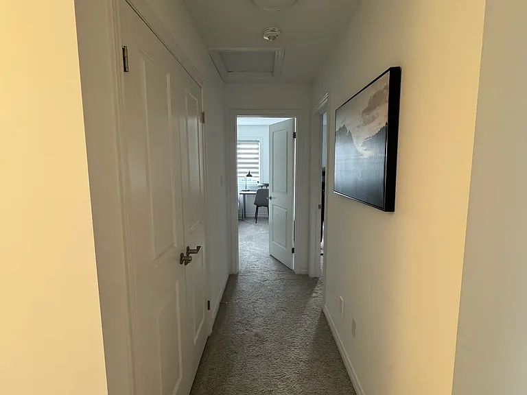 1752 Finley Cres — Photo 12