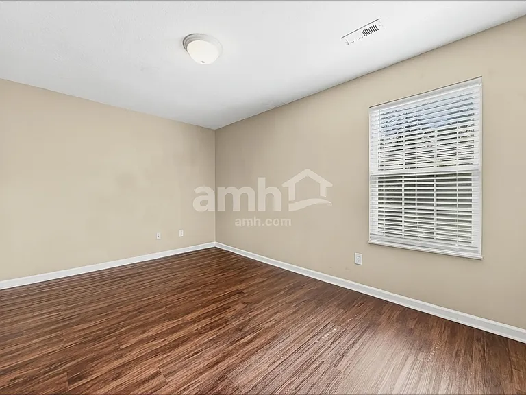 4449 Oakbank Ln — Photo 14
