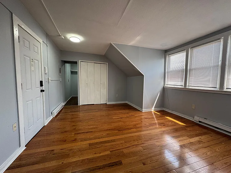 280 Winthrop Ave — Photo 5