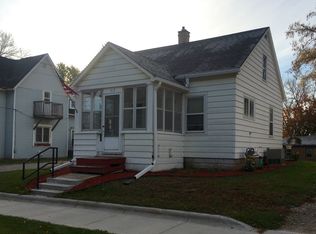 517 E Main St, Little Chute, WI 54140