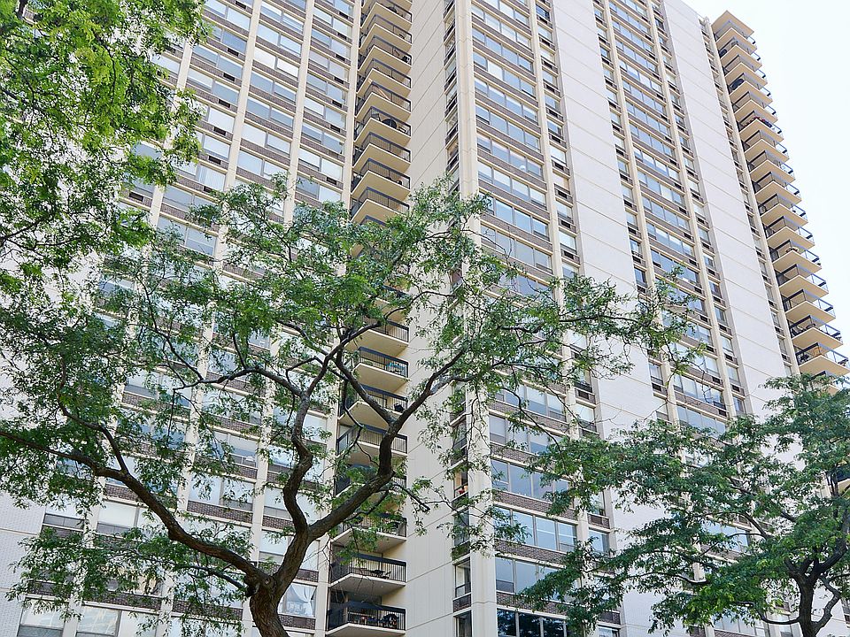 1st image of 1360 N Sandburg Ter APT 1904C