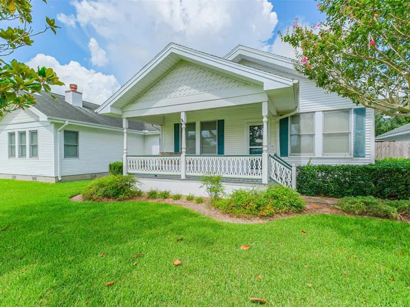 3524 Charles Ave, Pearland, TX 77584