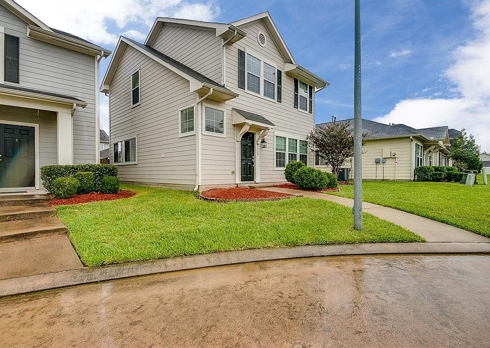 1st image of 6130 Settlers Lake Cir E