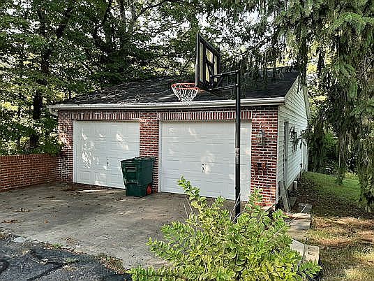 4th image of 29862 White Oak Dr
