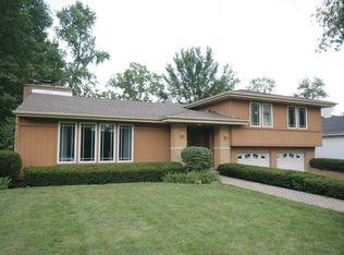 908 Seminole Rd, Wilmette, IL 60091