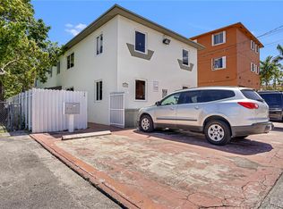 870 SW 3rd St, Miami, FL 33130