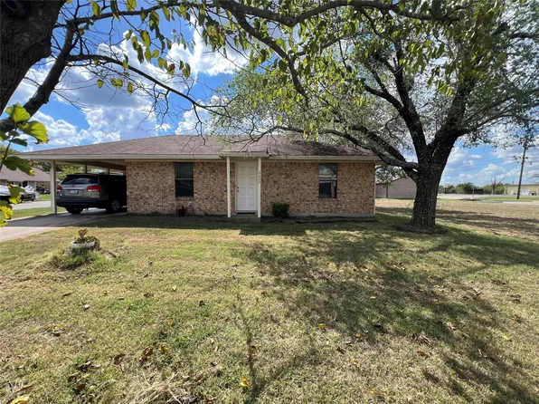 2609 Bliss St, Greenville, TX 75402