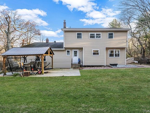 3rd image of 231 W Woodside Avenue
