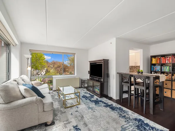 330 West 145th Street 505 image 3 of 12