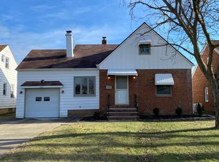 7435 Lanier Dr, Middleburg Hts, OH 44130