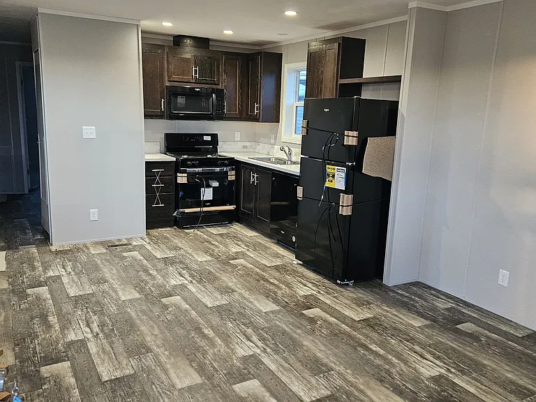 600 S 4th St #33 — Photo 4