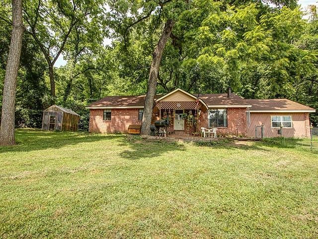 1st image of 17500 Redbud Dr