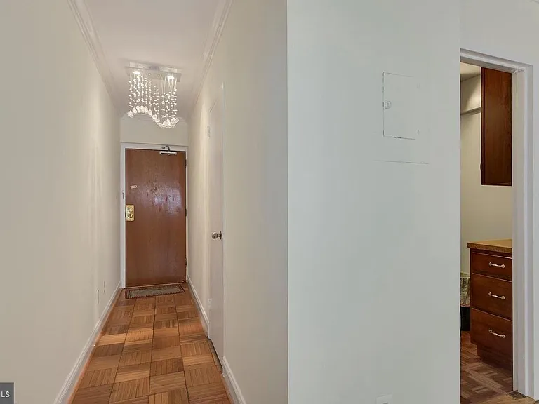 2141 I St NW #313 — Photo 9
