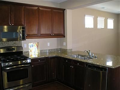 3rd image of 1675 Ballou Cir